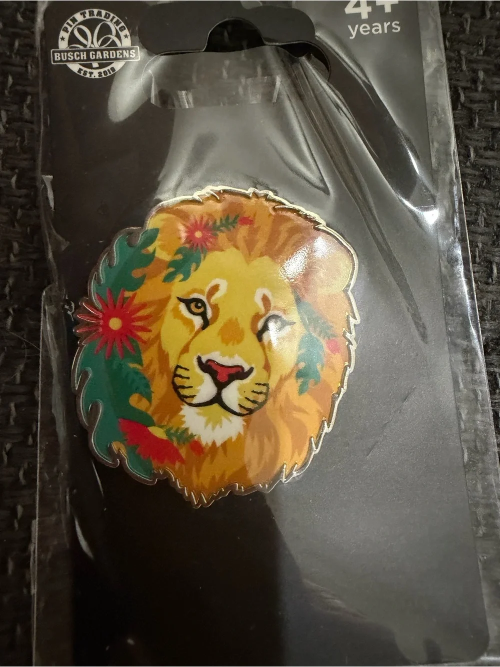 Busch Gardens Yellow Floral Lion Head Enamel Pin - Kids Jewelry Accessory